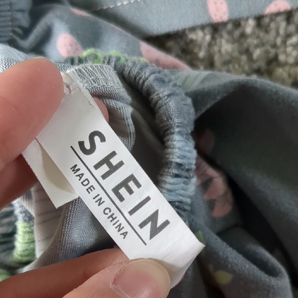 SHEIN Gray Cactus Print Pajama Set - Picture 5 of 8